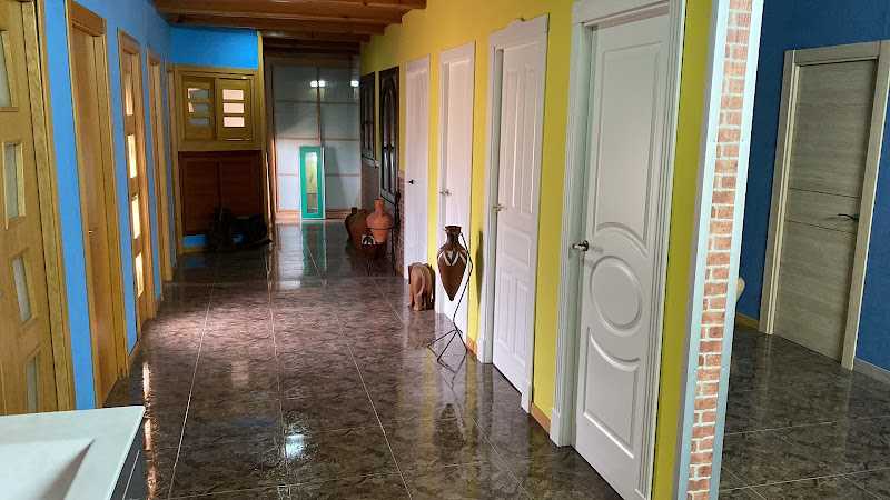 Fotografia tomada fuera de Carpintería Mecánica Ricardo Y Javier S.L. - Carpintero en Valera de Abajo, Cuenca