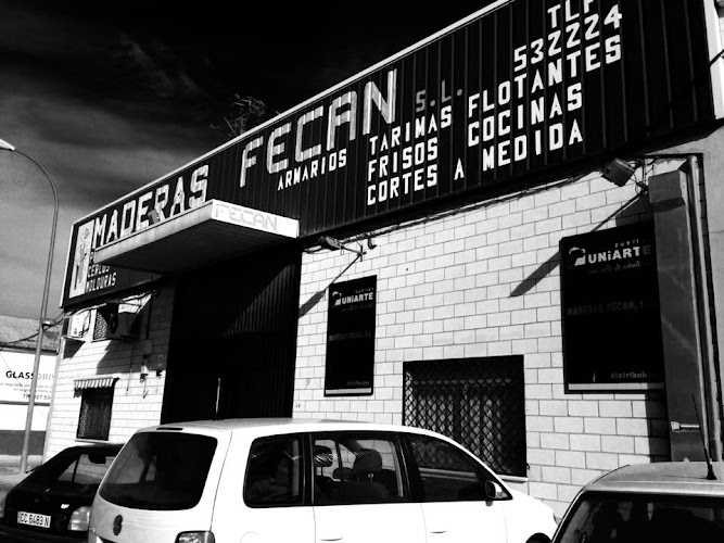 Fotografia tomada fuera de Maderas Fecan - Interiorista en Navalmoral de la Mata, Cáceres