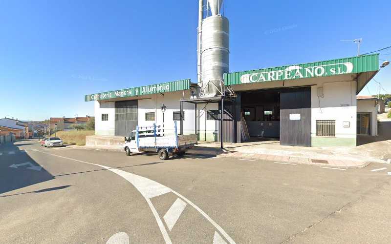 Fotografia tomada fuera de Aluminios Y Maderas Montehermoso - Carpintería metálica y de aluminio en Montehermoso, Cáceres