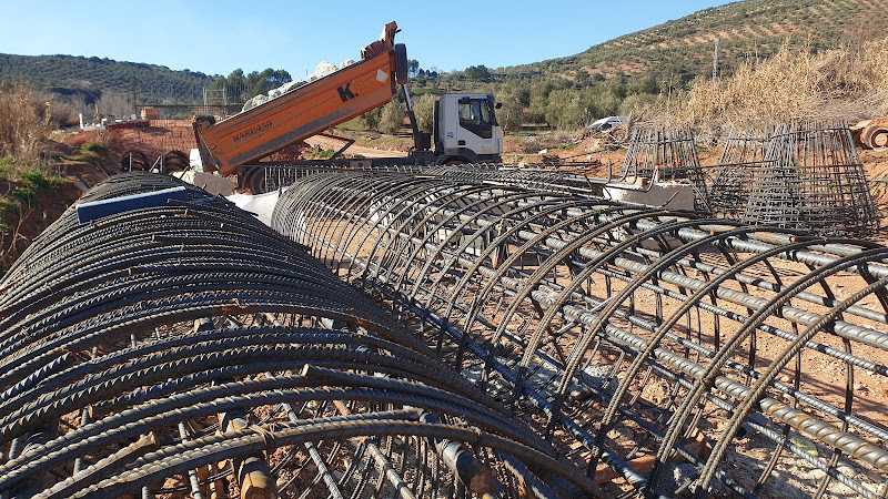 Fotografia tomada fuera de Carpintería Metálica Juan José Moreno - Carpintería metálica y de aluminio en Venta de los Santos, Jaén