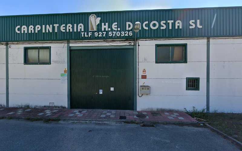 Fotografia tomada fuera de Carpinteria H.E. Dacosta Sl - Carpintero en Losar de la Vera, Cáceres