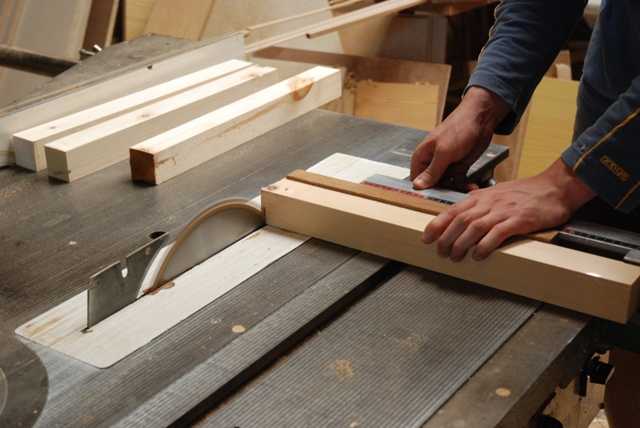 Fotografia tomada fuera de Fusteria Frigola - Fuster en Borrassà, Girona