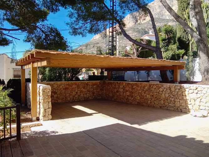 Fotografia tomada fuera de Fusta Benissa - Carpintería en Teulada, Alicante