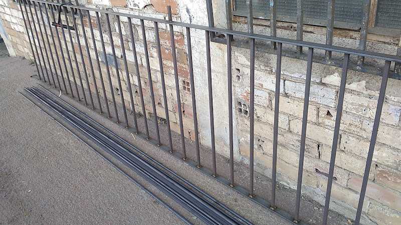 Fotografia tomada fuera de Carpintería metálica Víctor Seguí - Carpintería metálica y de aluminio en Benidoleig, Alicante