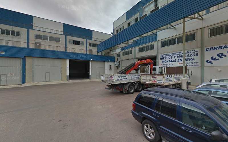 Fotografia tomada fuera de Aluminios Jucrima S.l. - Carpintería metálica y de aluminio en Nucia (La), Alicante