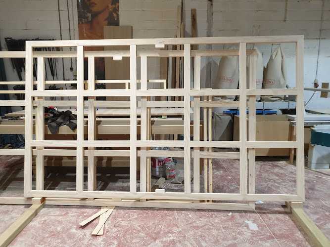 Fotografia tomada fuera de Hermanos Miranda - Carpintería en Málaga, Málaga