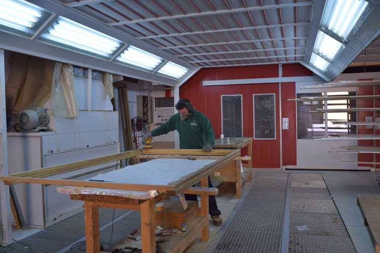 Fotografia tomada fuera de CAÑADA REAL - CARPINTERÍA PERFIL (PERFIL S.C.A.) - Carpintero en Cañada del Real Tesoro, Málaga