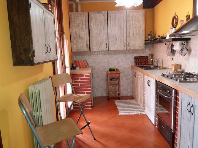 Fotografia tomada fuera de Carpintería Hyperion - Carpenter en Arroyo de La Miel, Málaga