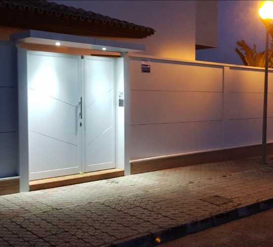 Fotografia tomada fuera de GRUPO MIFA - Carpintería metálica y de aluminio en Paradas, Sevilla