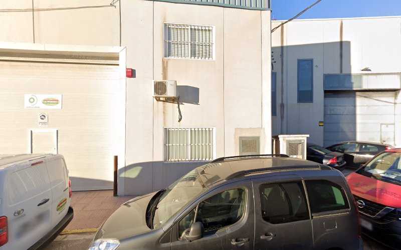 Fotografia tomada fuera de Neometal Estructuras Sl - Carpintería metálica y de aluminio en Palmera, Valencia