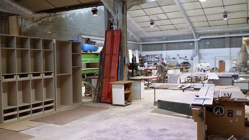 Fotografia tomada fuera de FUSTERÍA DE CASTELLVÍ S.L - Fabricant de mobles en Martorell, Barcelona