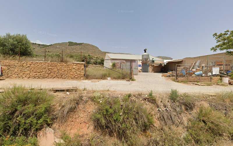 Fotografia tomada fuera de Laujar De Maderas - Carpintería en Laujar de Andarax, Almería
