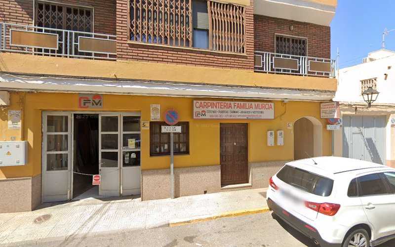 Fotografia tomada fuera de Carpintería Familia Murcia - Carpintero en La Mojonera, Almería