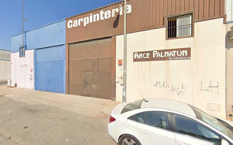 Fotografia tomada fuera de Carpinteria - Fábrica en La Gangosa, Almería