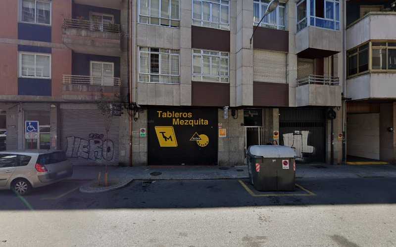 Fotografia tomada fuera de Tableros Mezquita - Tienda de suministros para trabajar la madera en Ourense, Orense