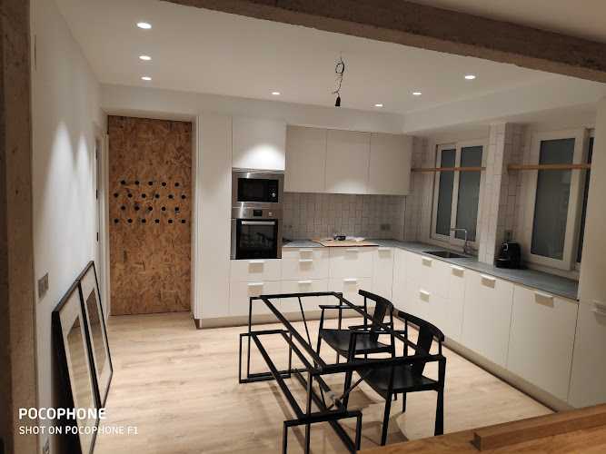 Fotografia tomada fuera de GARCIA CARPINTEROS - Furniture maker en Lezo, Guipúzcoa