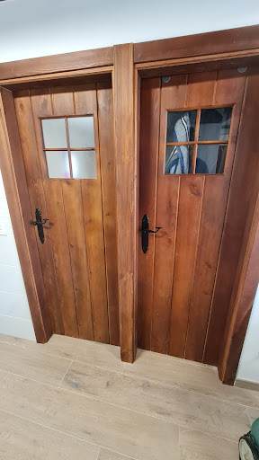 Fotografia tomada fuera de Muebles y Carpinteria Secun - Carpintería en Moratinos, Palencia