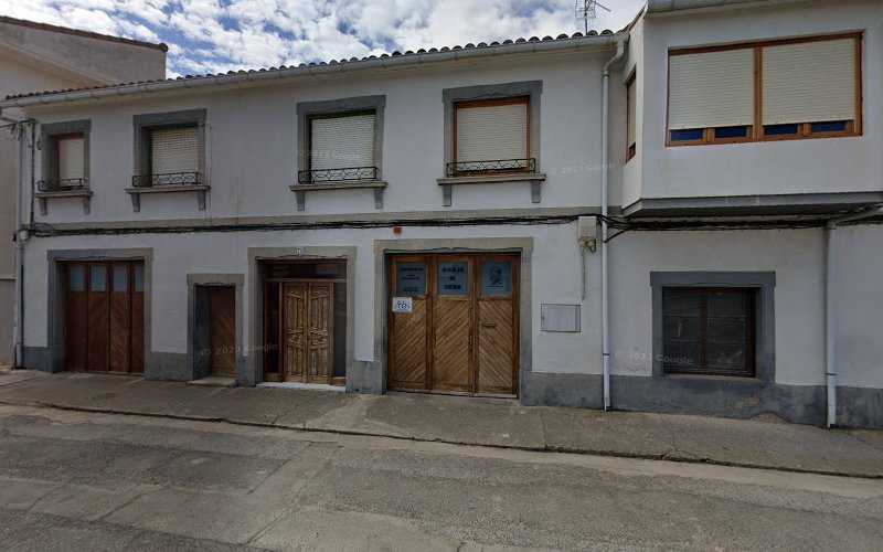 Fotografia tomada fuera de Carpintería Rubén Domínguez Allo - Carpintero en Cadreita, Navarra