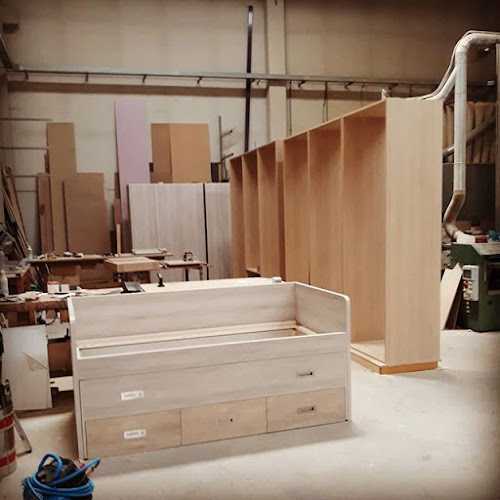 Fotografia tomada fuera de Carpintería Ebanistería Carrera - Carpintería en Orcoyen, Navarra