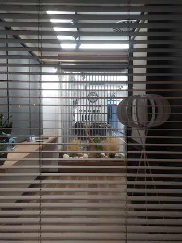 Fotografia tomada fuera de Renoven Donibane - Carpintería metálica y de aluminio en Pamplona, Navarra