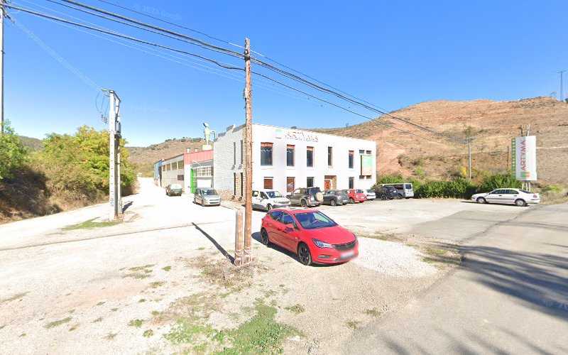 Fotografia tomada fuera de ARTYMA CARPINTEROS - Comercio en Ojacastro, La Rioja