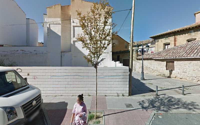 Fotografia tomada fuera de Carpintería jose Luis Garcia - Carpintero en Haro, La Rioja