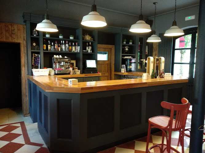 Fotografia tomada fuera de Carpintería Rubén Tueros - Carpintería en Zaramillo, Vizcaya