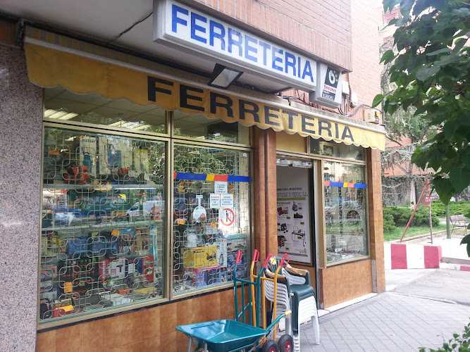 Fotografia tomada fuera de Ferretería Industrial Blasa Sánchez E Hijos S L - Ferretería en Madrid, Madrid