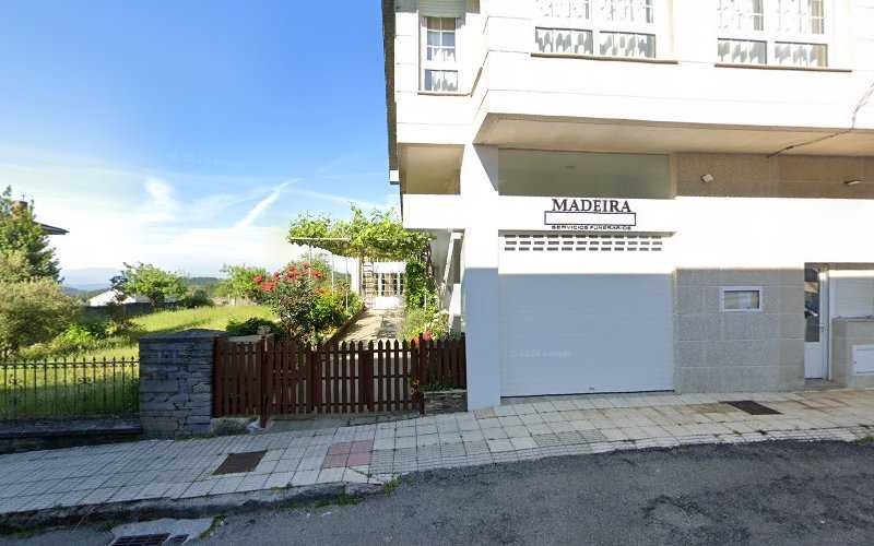 Fotografia tomada fuera de TANATORIO O INCIO “MADEIRA SERVICIOS FUNERARIOS” - Funeraria en O Incio, Lugo