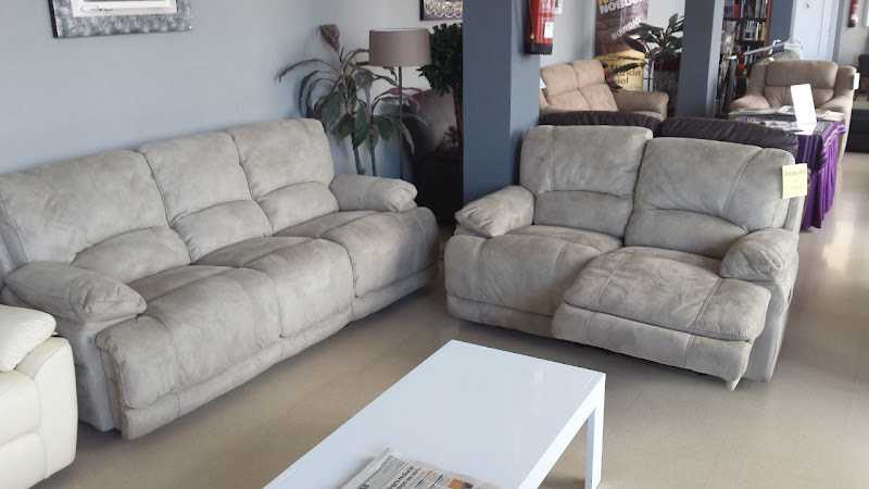 Fotografia tomada fuera de Muebles Incio S L - Tienda de muebles en O Incio, Lugo