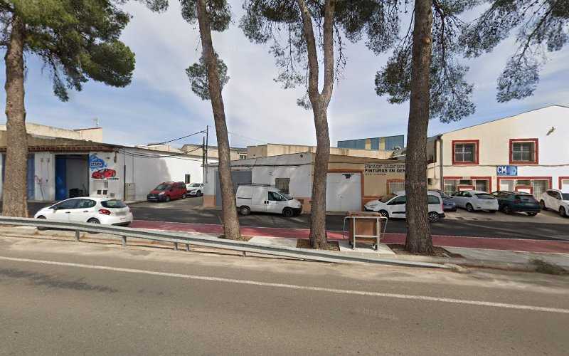 Fotografia tomada fuera de Fusteria Fust Grip - Carpintero en L'Olleria, Valencia