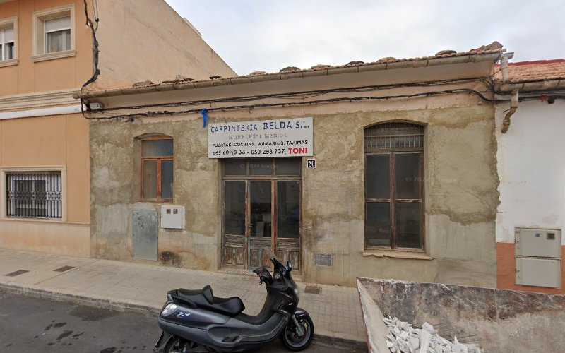 Fotografia tomada fuera de Ebanistería Belda S L - Tienda de armarios en Novelda, Alicante