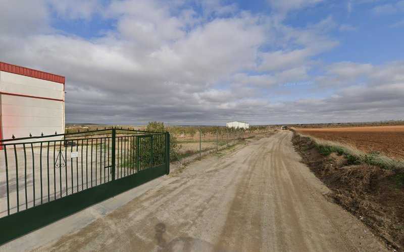 Fotografia tomada fuera de Carpintería EDUAN - Carpintería en Mora, Toledo