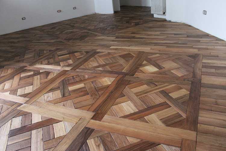 Fotografia tomada fuera de Neroparquet España - Fornitore di pavimenti in legno e laminato en Madrid, Madrid