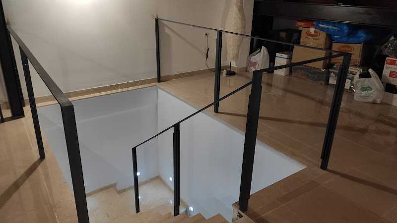 Fotografia tomada fuera de Cerrajeria Hnos Triguero CB - Carpintería metálica y de aluminio en Villafranca de los Barros, Badajoz