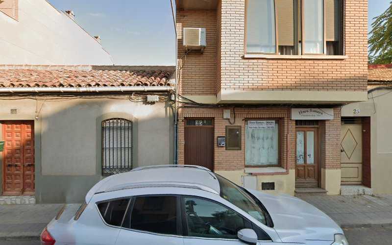 Fotografia tomada fuera de Hnos. Romero Carpinteros desde 1960, S.L. - Carpintería en Ciudad Real, Ciudad Real