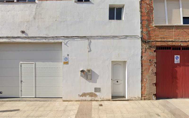 Fotografia tomada fuera de CARPINTERIA MINAYA - Carpintería en Badajoz, Badajoz