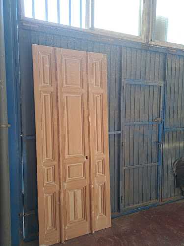 Fotografia tomada fuera de Roger Gonzales - Ebanistería y Carpintería - Ebanista en Leganés, Madrid