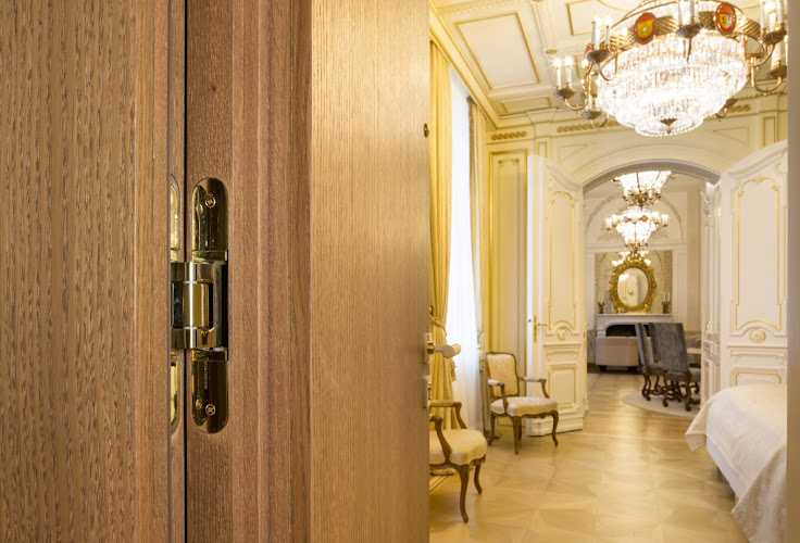 Fotografia tomada fuera de Puertas Lacadas Madrid Pulama - Proveedor de puertas en Madrid, Madrid