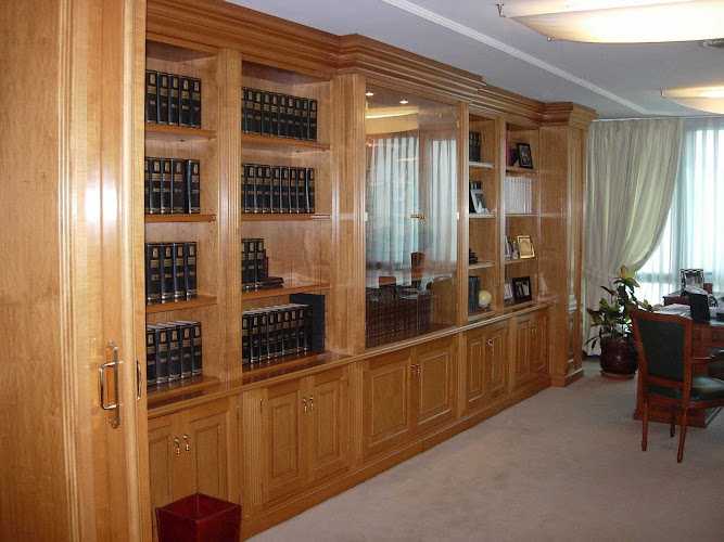 Fotografia tomada fuera de Salvador Gámez S.l. - Carpintería en Marbella, Málaga