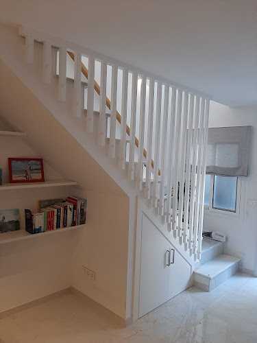 Fotografia tomada fuera de Carpinteria Galdeano - Carpenter en Marbella, Málaga