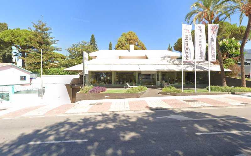 Fotografia tomada fuera de ELITE PARQUET MARBELLA - Ebanista en Marbella, Málaga