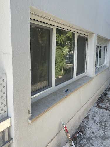 Fotografia tomada fuera de Tecniglassmarbella - Carpintería metálica y de aluminio en Marbella, Málaga