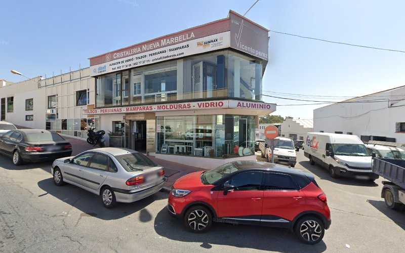 Fotografia tomada fuera de TODOCONSTRUCCION MARBELLA,S.L. - Carpintería metálica y de aluminio en Marbella, Málaga