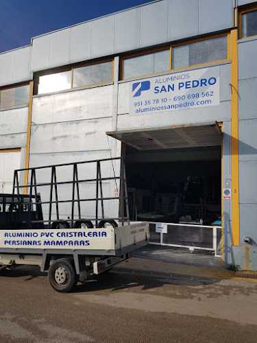 Fotografia tomada fuera de Aluminios San Pedro Alcántara, SL - Metalwork en Marbella, Málaga