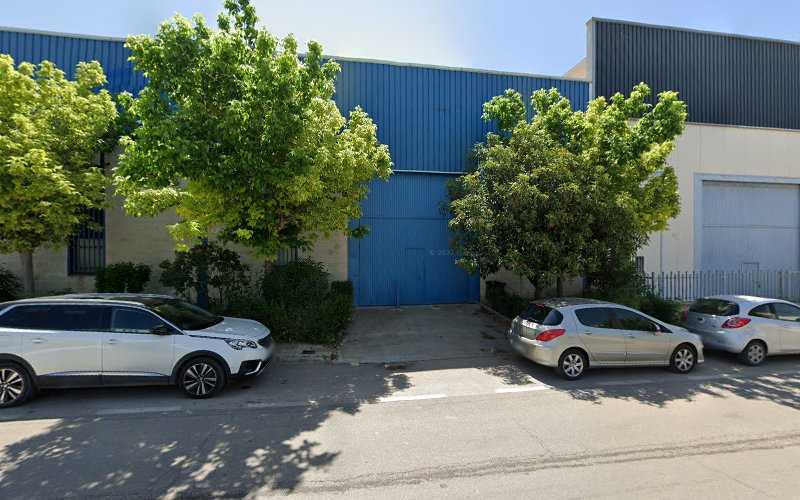 Fotografia tomada fuera de Cerrajería Maracena - Carpintería metálica y de aluminio en Maracena, Granada