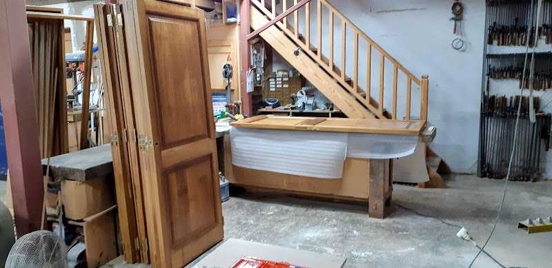 Fotografia tomada fuera de Carpintería MIQUEL PONT - Carpintero en Palma, Baleares