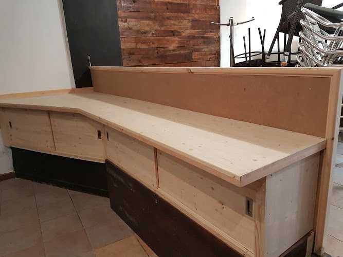 Fotografia tomada fuera de Carpintería P. Ferrer - Carpintero en Palma, Baleares