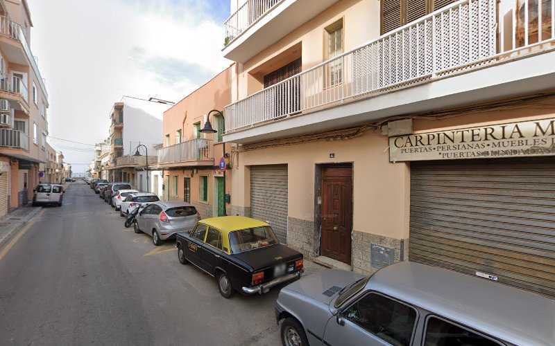Fotografia tomada fuera de Carpintería Marco C.B. - Tienda de armarios en Palma, Baleares