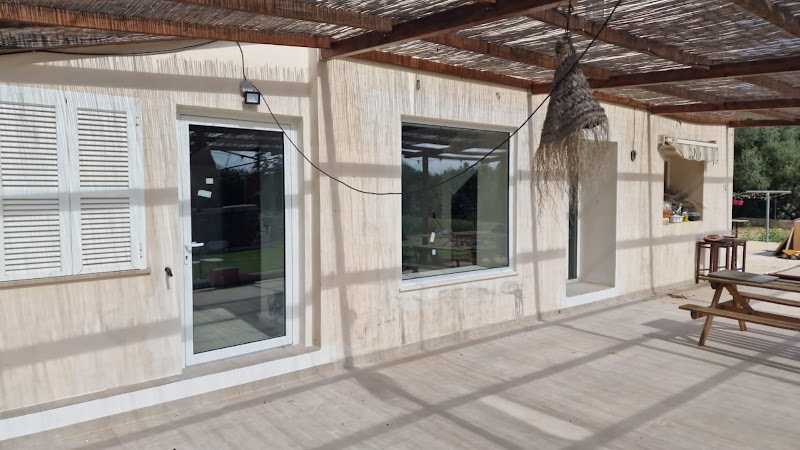 Fotografia tomada fuera de Glass Hogar - Carpintería en Palma, Baleares